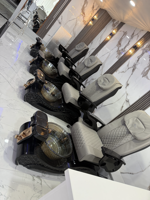 Pedicure Spa Chairs Setup