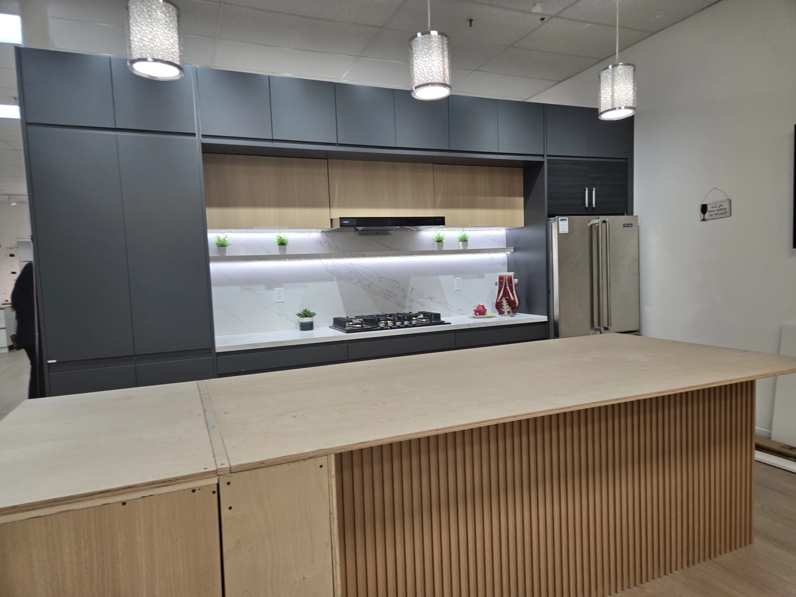 Contemporary Kitchen with Light and Dark Elements